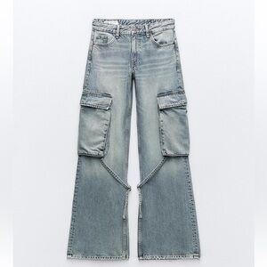 Zara | Mid rise cargo jeans